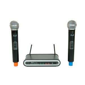 Вокален микрофон UHF 113 - двоен, безжичен 